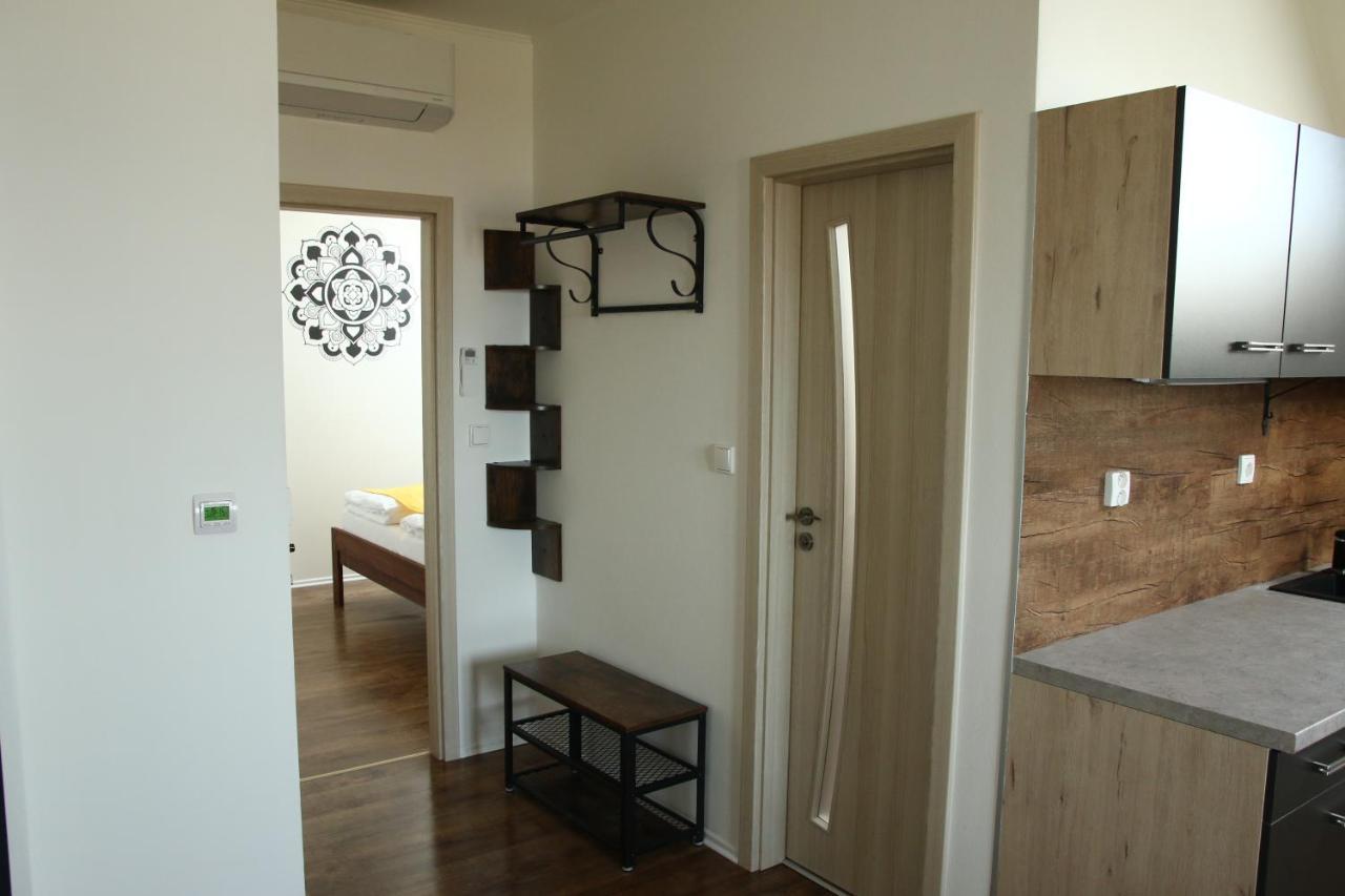 Palavia Apartments Pavlov Bagian luar foto