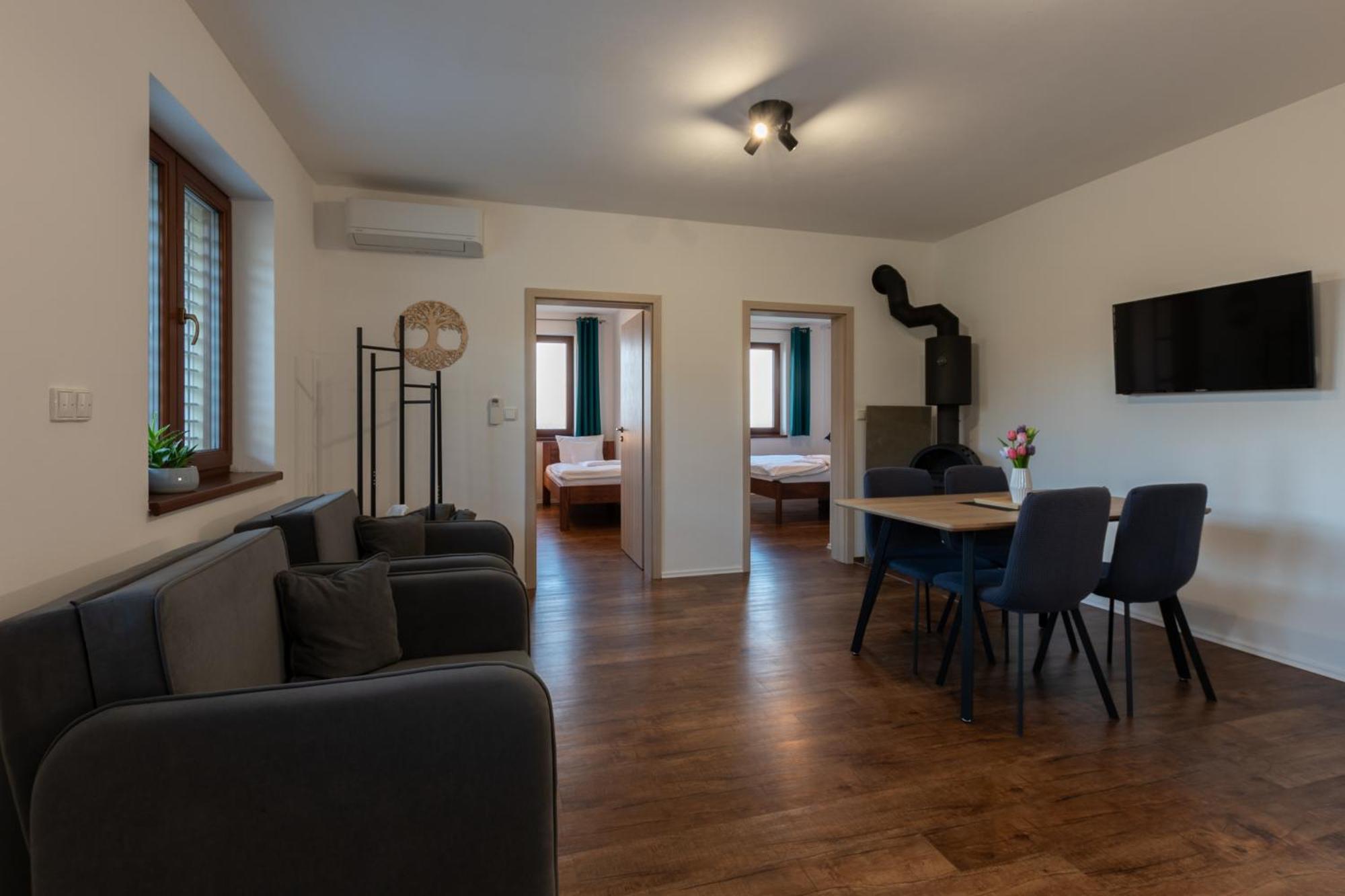 Palavia Apartments Pavlov Bagian luar foto